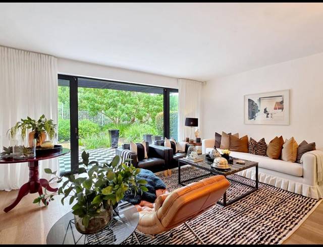 2 BEDROOM APARTMENT FOR SALE IN CAMPS BAY